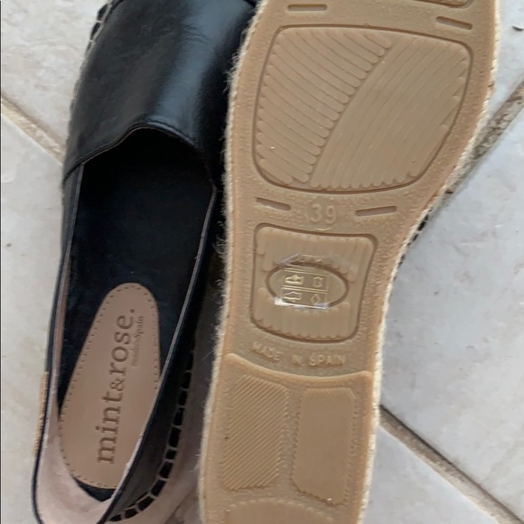 Mint & Rose Black espadrilles - Picture 5 of 6